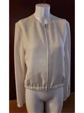 NWOT Women's Theory Bomber Jacket
Size 0 - Ivory Zip Up Top
MSRP $465